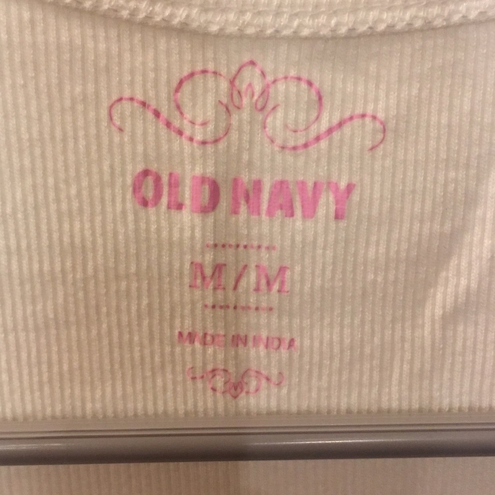Women’s medium Old Navy Tank Top - Picture 3 of 5